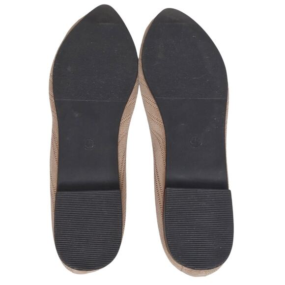 Nude Elasticized Flat Shoes Pointed Toes Size 9 Stretch Ballet Simple Slip On - Picture 5 of 10